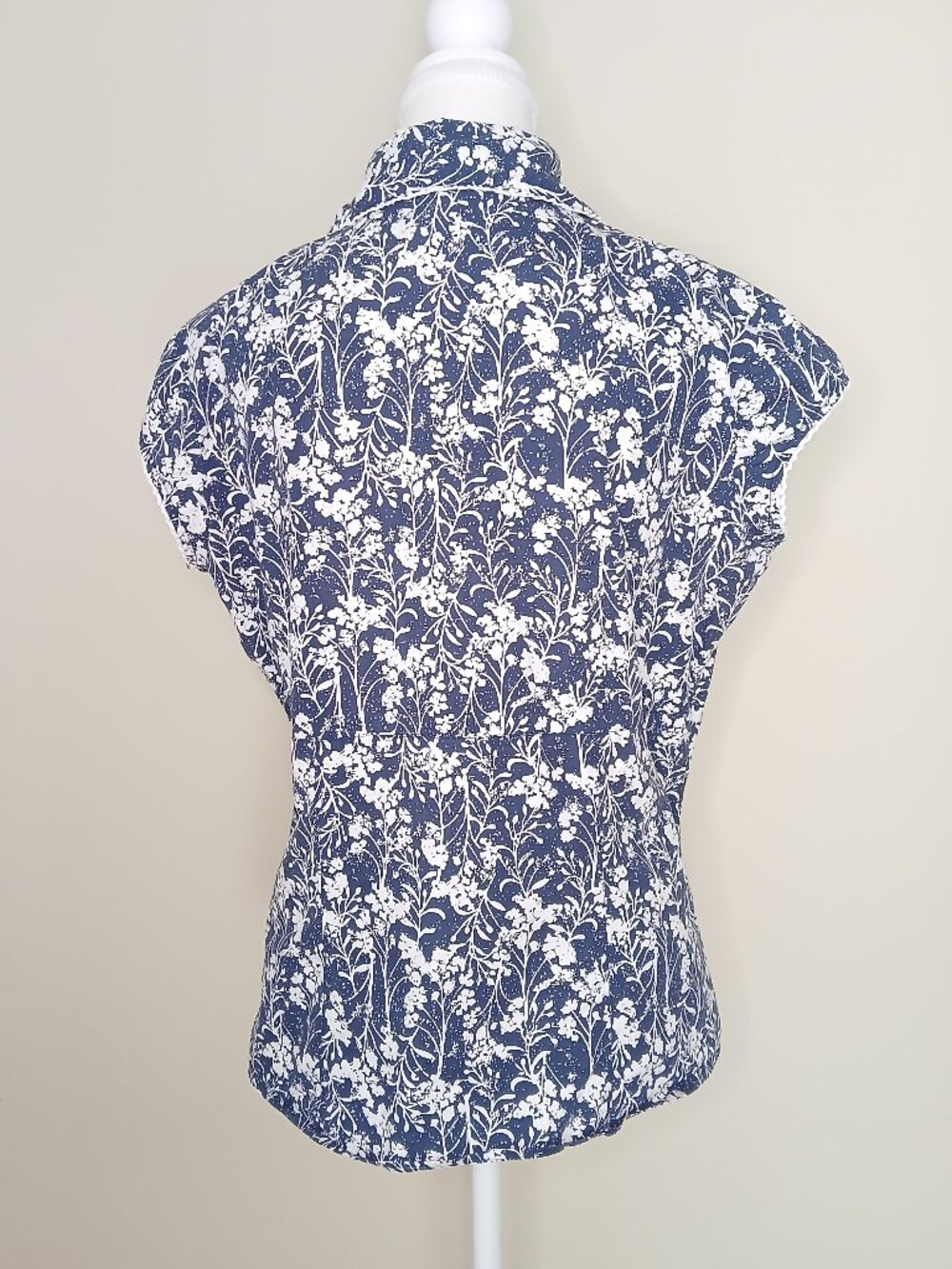 Jane Blue By Puli Short Sleeve Button Down Floral Blouse Size Large - Picture 5 of 7